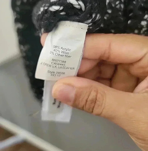 Wallace by J. Crew Black with White Specks Wool Blend Pullover Sweater Med Fall - Picture 5 of 5